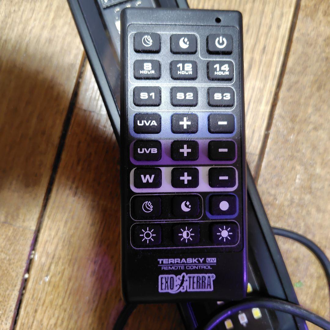 テラスカイ UV スライド 10W エキゾテラ LED ライ 爬虫類 目玉セール