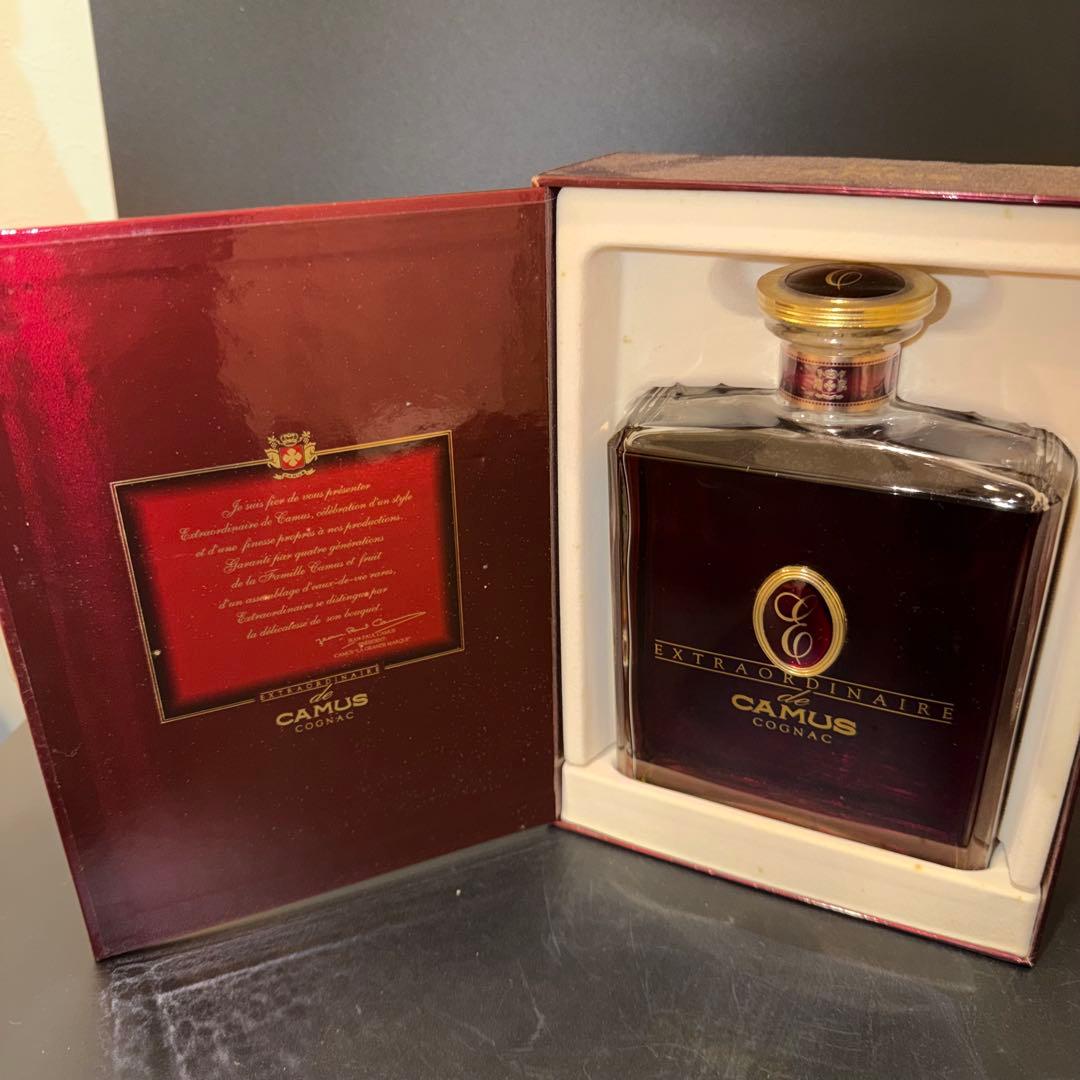 CAMUS EXTRAORDINAIRE コニャック ボックス付き　未開封