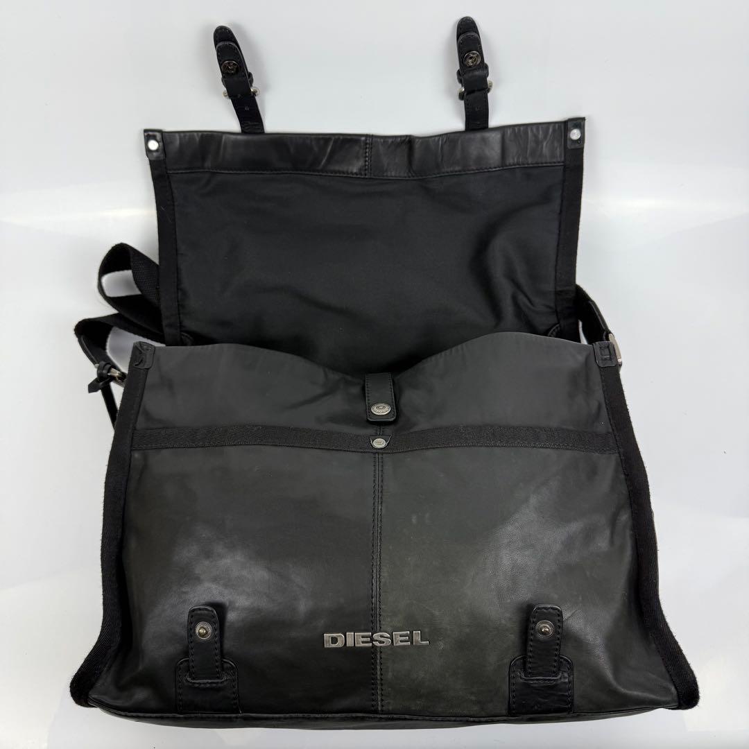 バッグ DIESEL l Logo Leather Messenger Bag