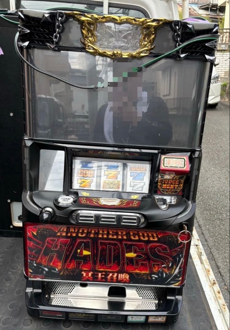 HADES スロットマシン 黒