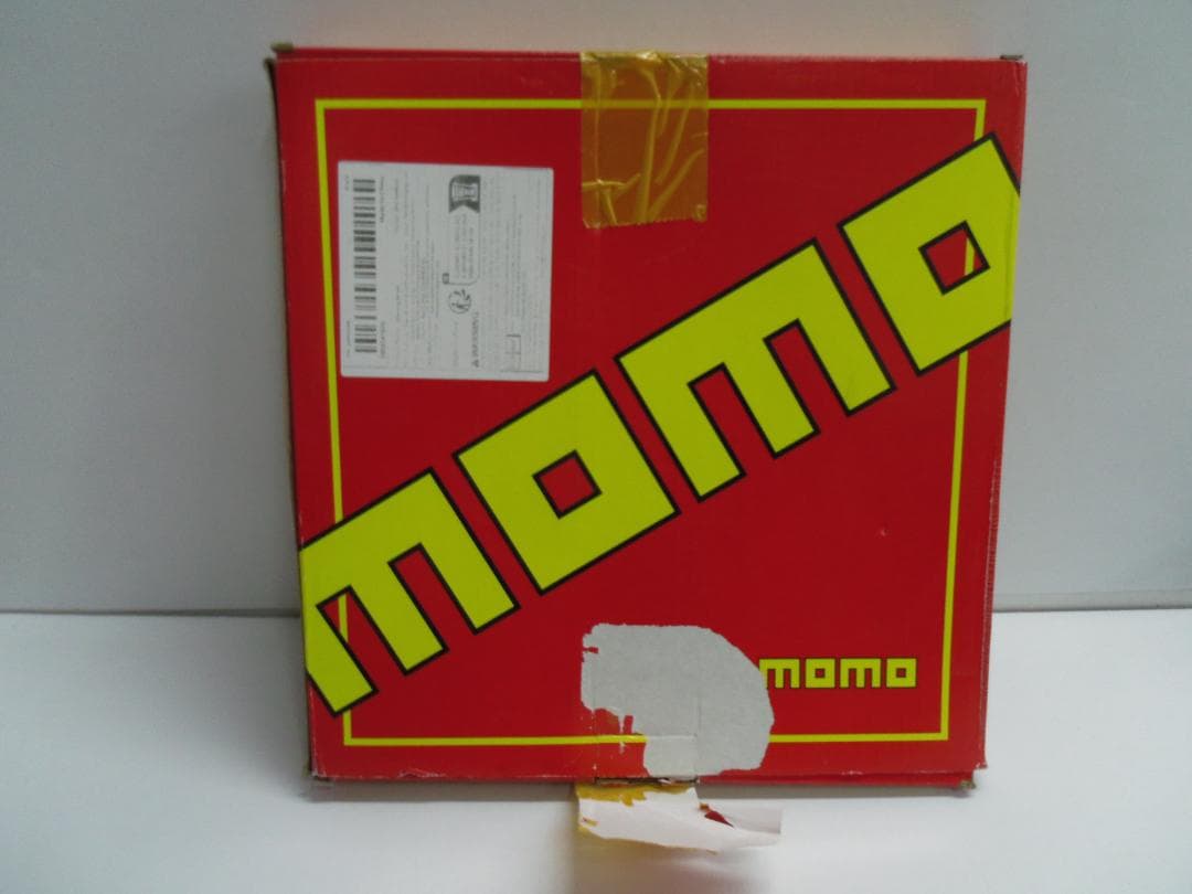 【未使用】momo プロトタイプ ステアリング ZHC-SWM002BK