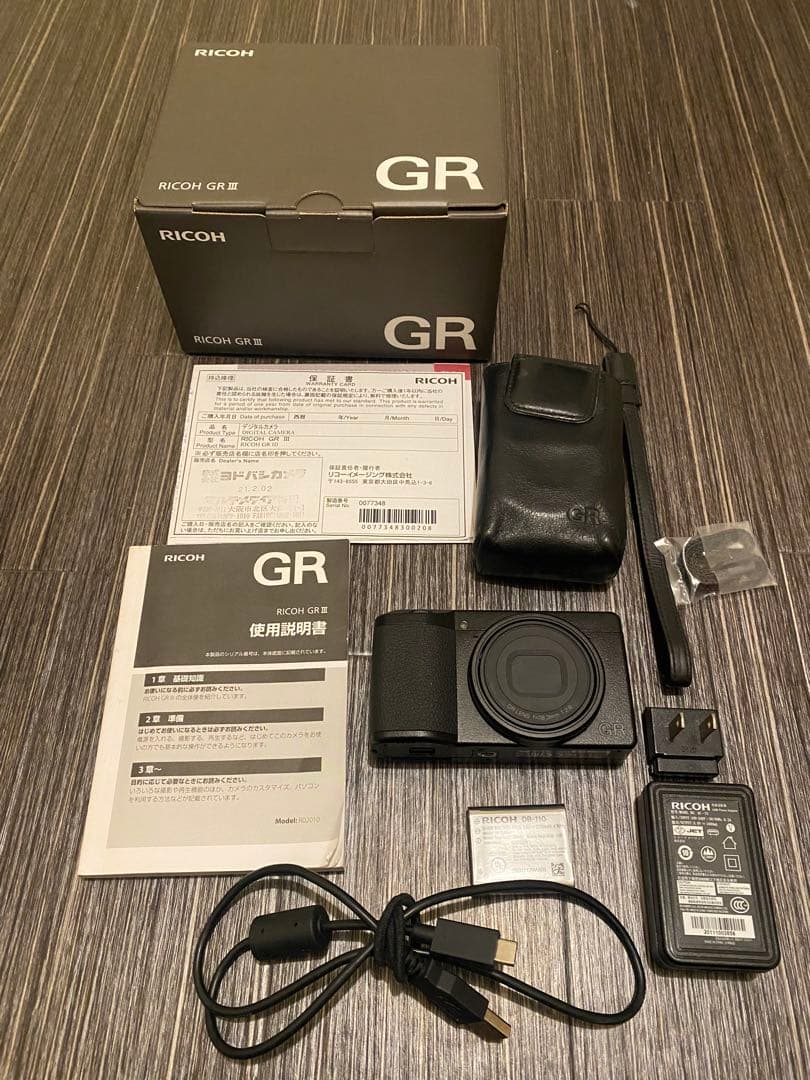 RICOH GR III コンパクトデジタルカメラ　 公式ケース付き