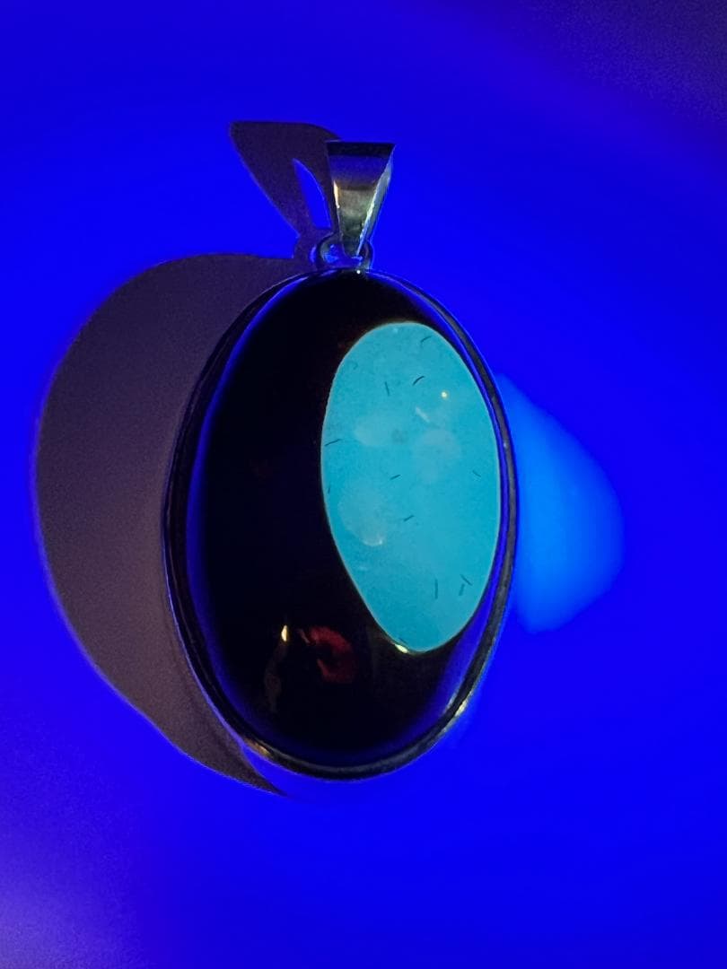 【海】大粒琥珀ペンダント　アンバー　銀製枠　９２５刻印