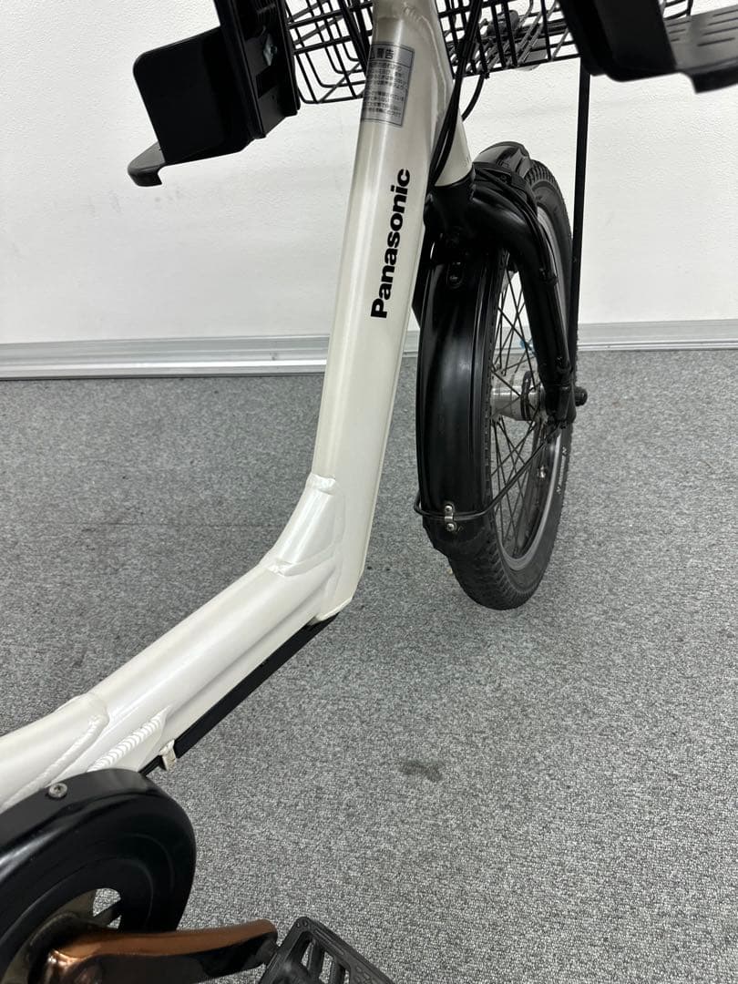 人気な車種3人乗り対応　パナソニックギュットアニーズ　電動自転車　子供シート付き