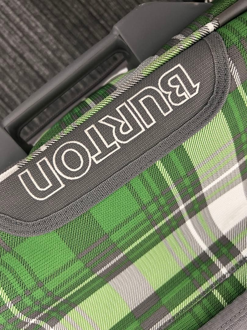 希少！BURTON トラベルキャリーバッグ グリーンチェック柄旅行スーツケース