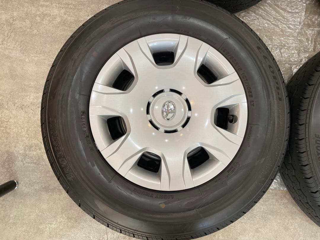 ハイエース純正ホイールタイヤセット ブリヂストンエコピア 15インチ