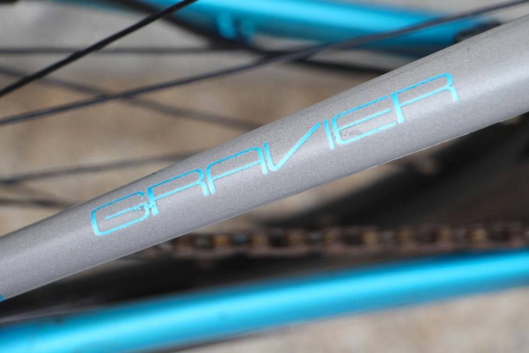 引き取り限定♪ジャイアント♪グラビエ♪油圧式ディスクブレーキで安心制動♪