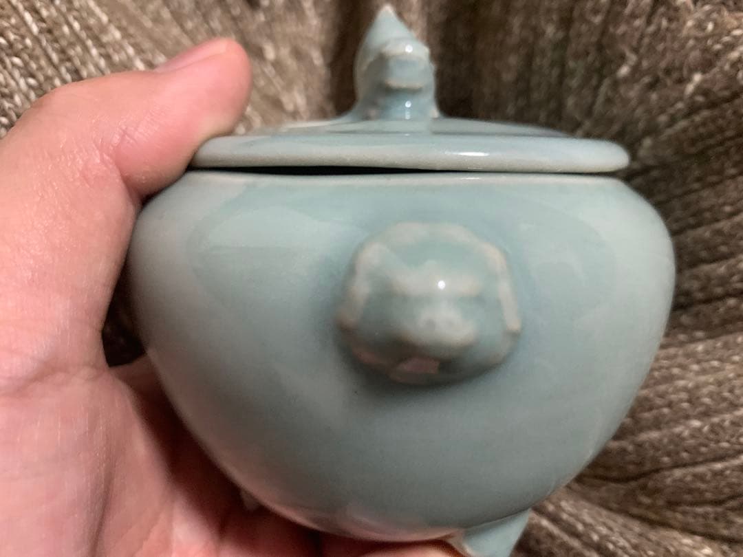 楠部彌弌 作「青磁 獅鈕 香炉」共箱 付銀蓋 茶道具 香道具