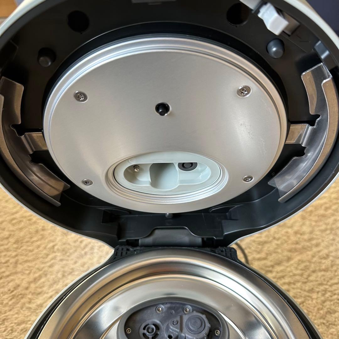 【美品】パナソニック 炊飯器 5合 圧力IH 炊飯ジャー SR-R10A