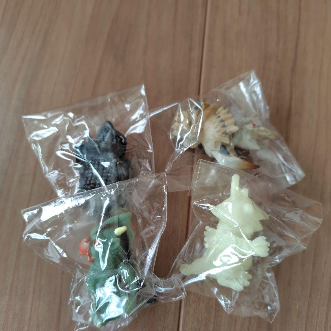 特撮大百科　ミニフィギュア　4体セット