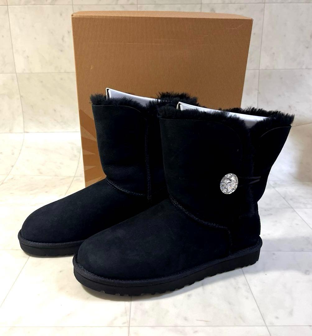 【新品未使用】UGG ブラック ムートンブーツ・スワロフスキー