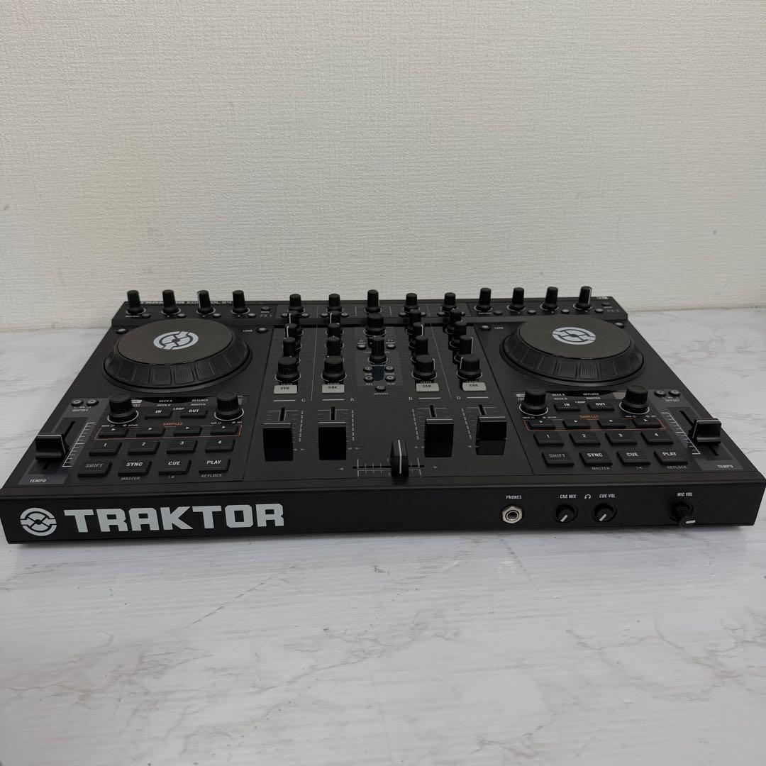 TRAKTOR KONTROL S4　DJコントローラー　専用フライトケース