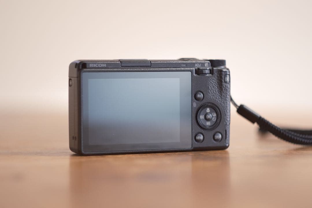 RICOH GR III コンパクトデジタルカメラ（3057回）