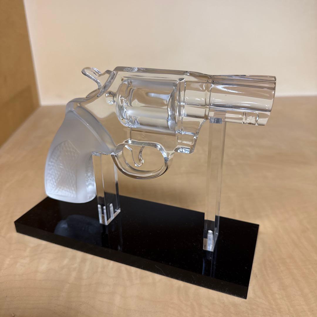 ロイヤル ド シャンパーニュ リボルバー 銃 クリスタル ガン 台座付き