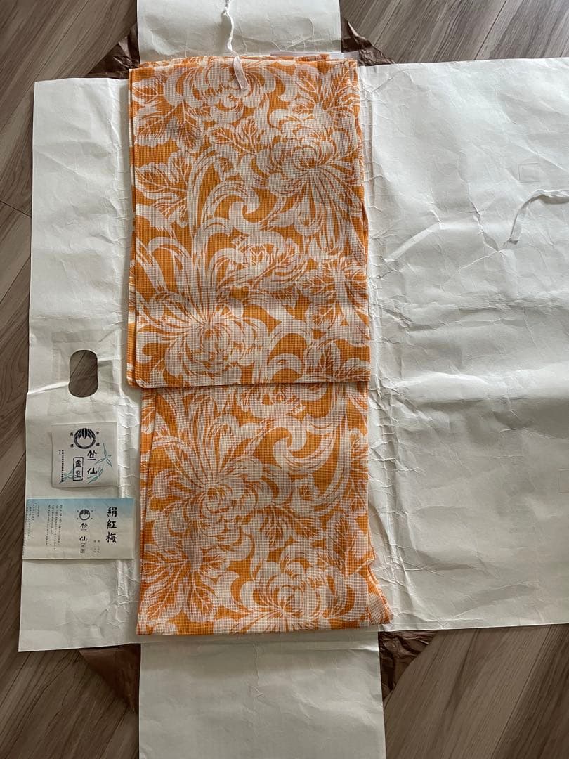 竺仙　絹紅梅浴衣