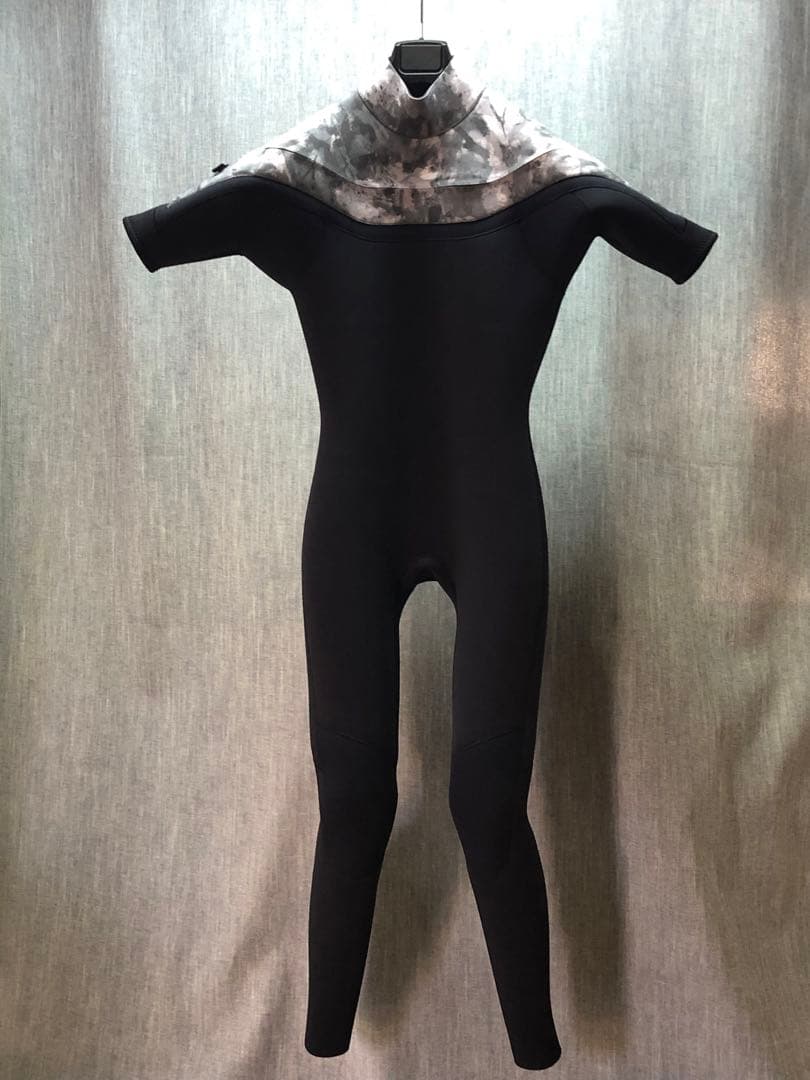 ウェットスーツ MENS MLサイズ 新品未使用