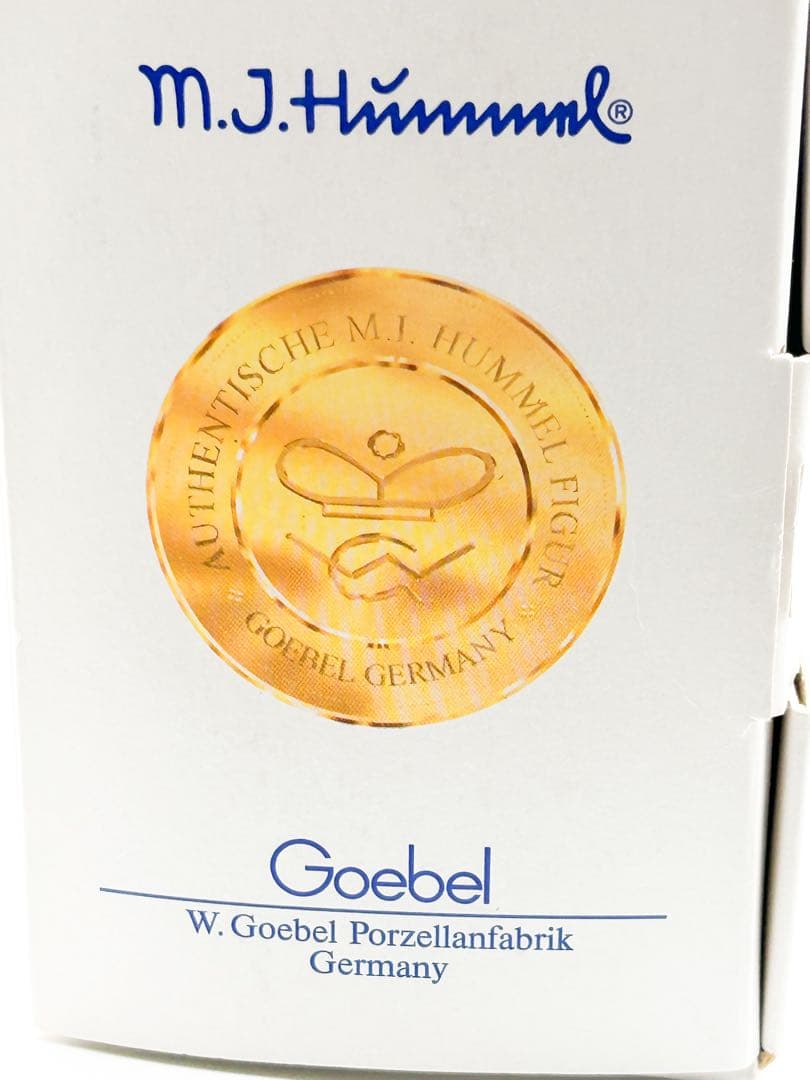 Goebel ゲーベル　フンメル人形　 #820