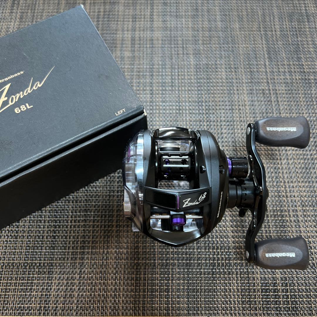 リール Megabass Zonda 68 L