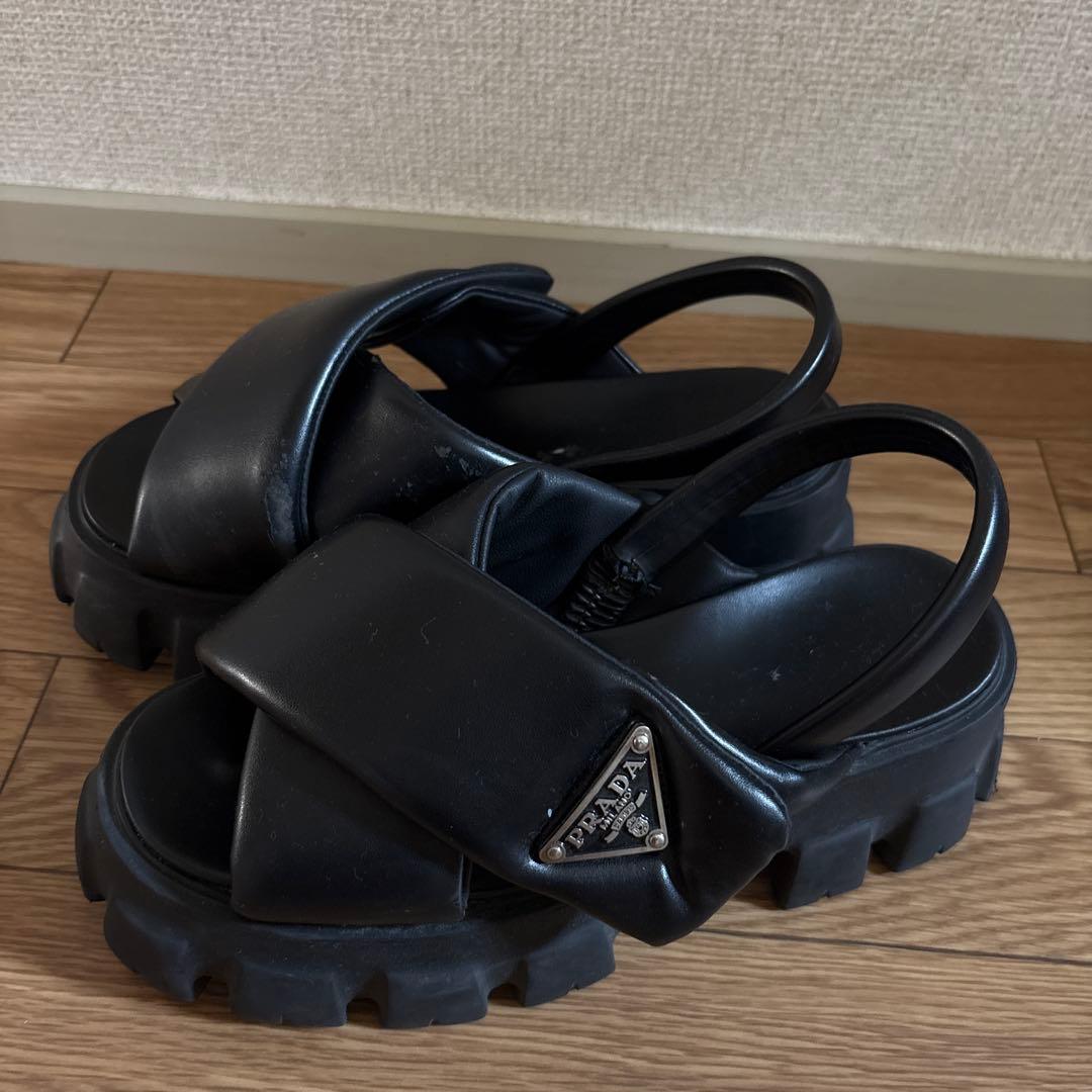 PRADA ブラック 厚底サンダル