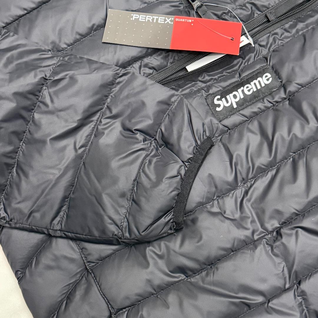 マイクロダウン 黒ジャケット