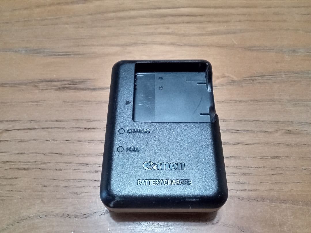 【動作確認済・美品】Canon PowerShot A2200 シルバー 箱付き