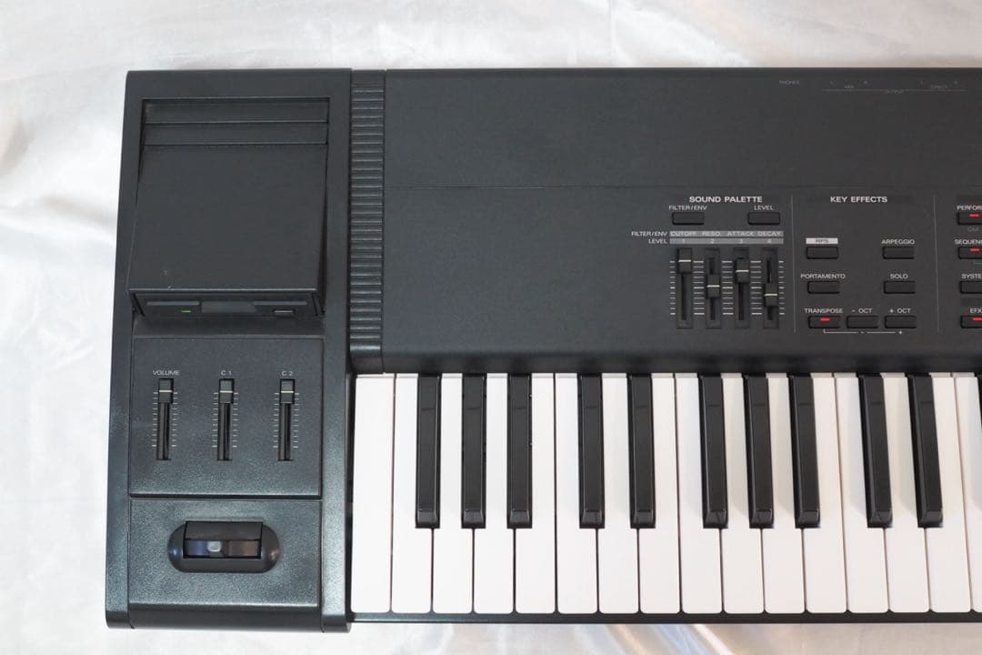 Roland XP-80 シンセサイザー 76鍵盤 ローランド キーボード