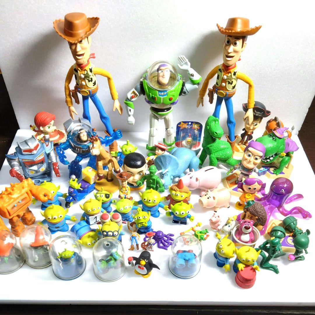 トイ・ストーリー フィギュア 大量