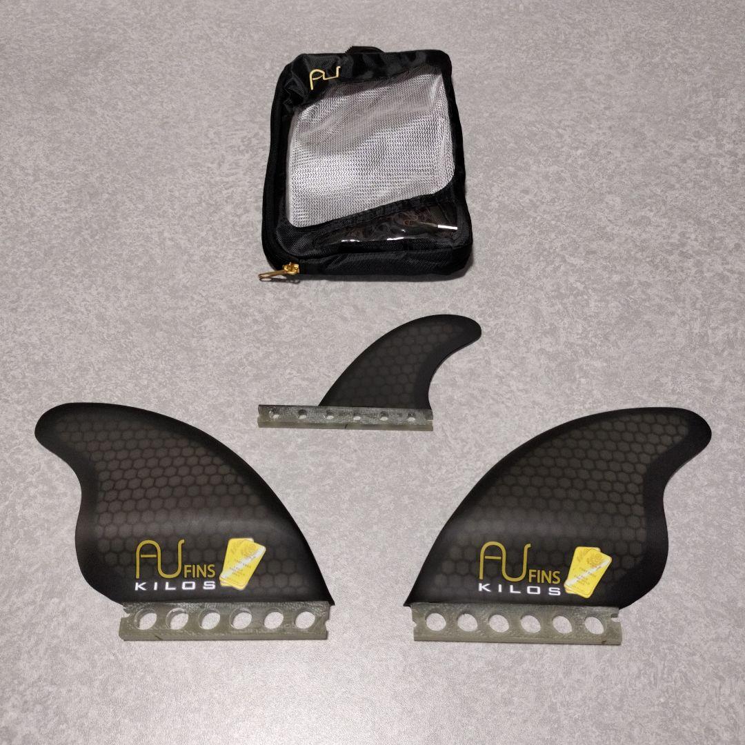 AU FINS KILOS ２＋１ フューチャー ツイン スタビ キール