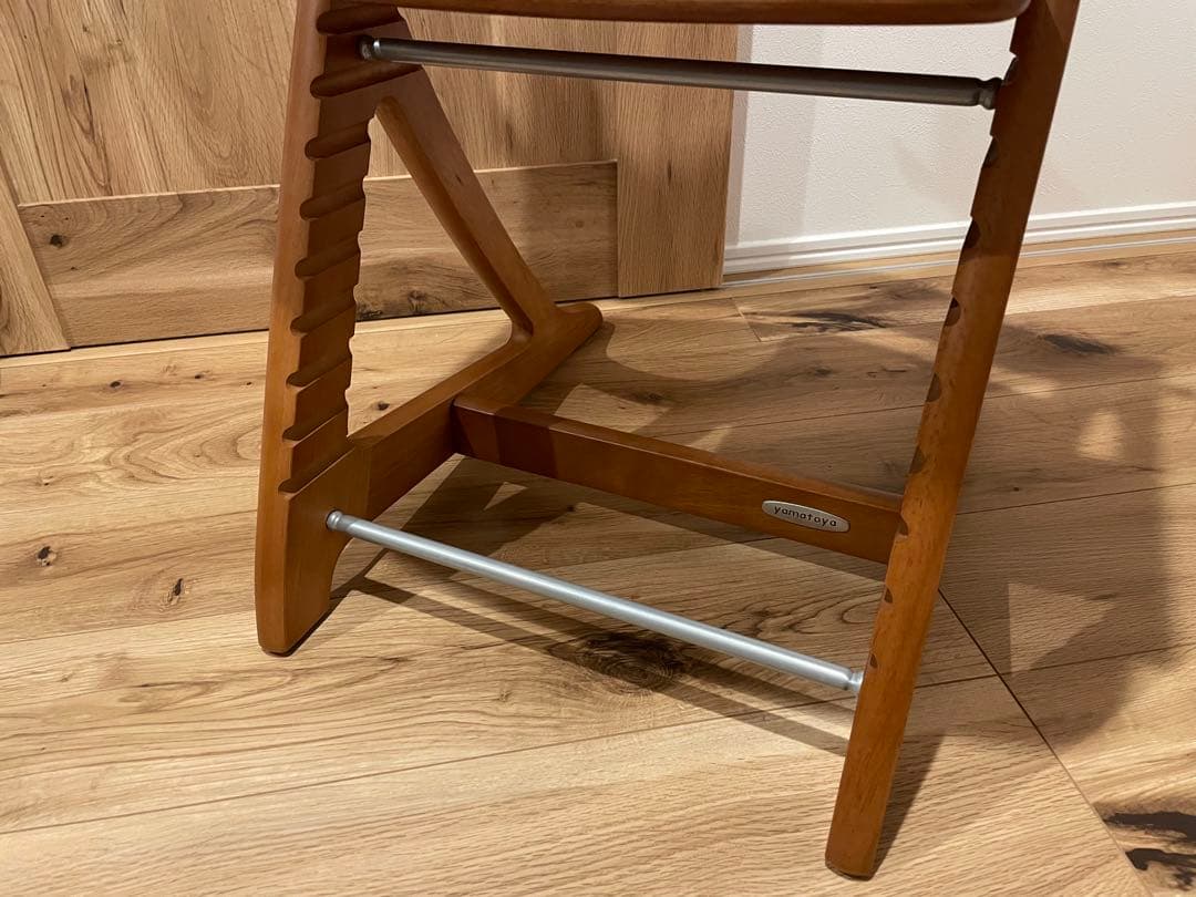 大和屋　すくすくスリムプラスチェア　テーブル＆ガード付　送料込み