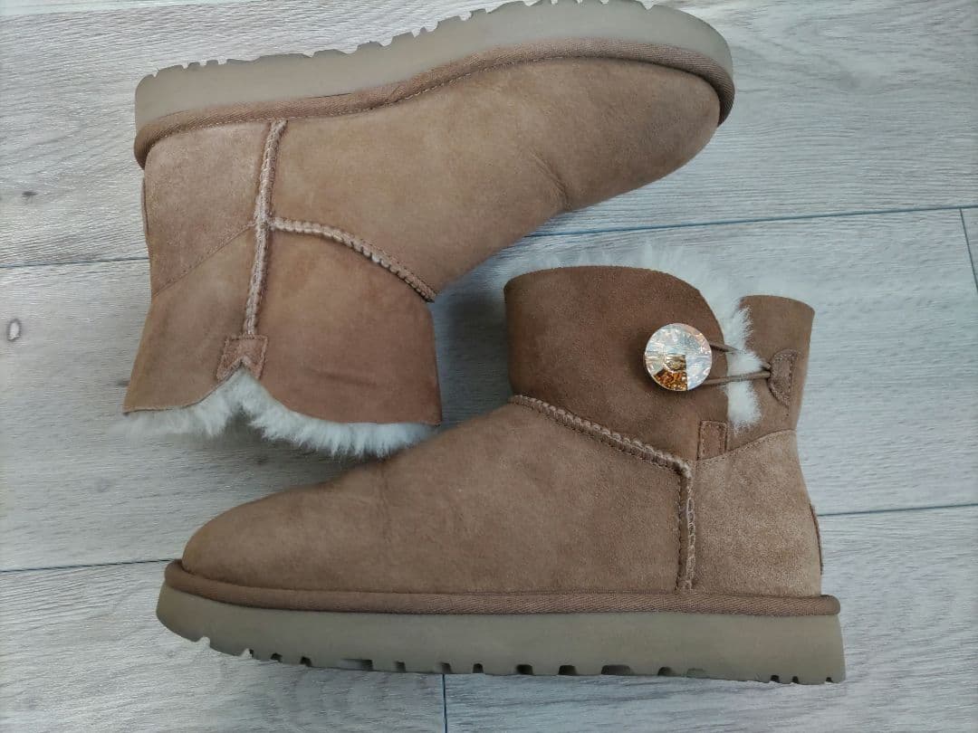 超美品✨UGG アグ スワロフスキー ムートンブーツ 24cm