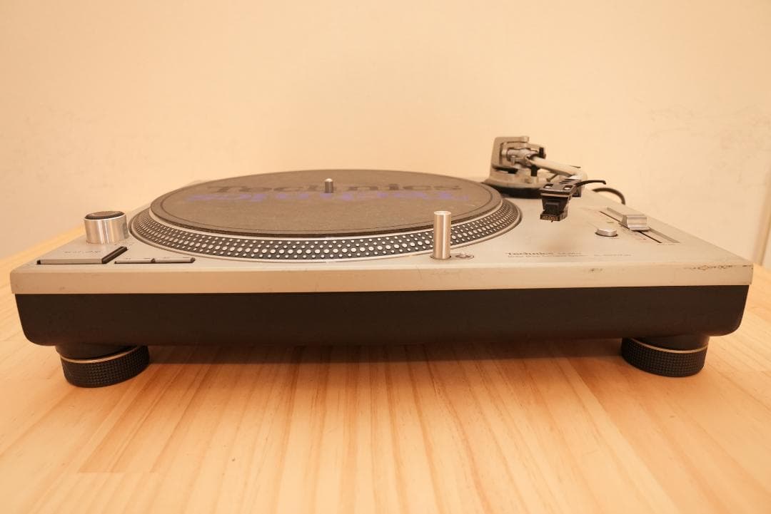 Technics SL1200 Mk3 ターンテーブル
