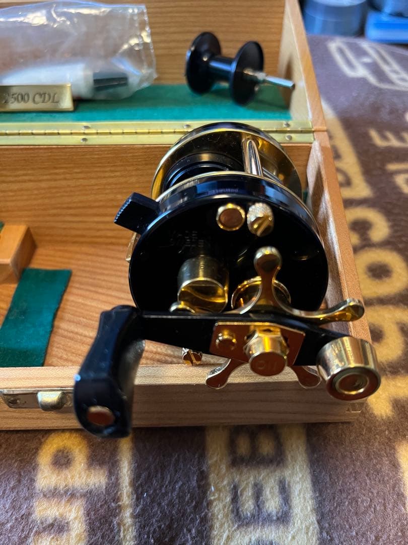 リール ABU 2500 CDL