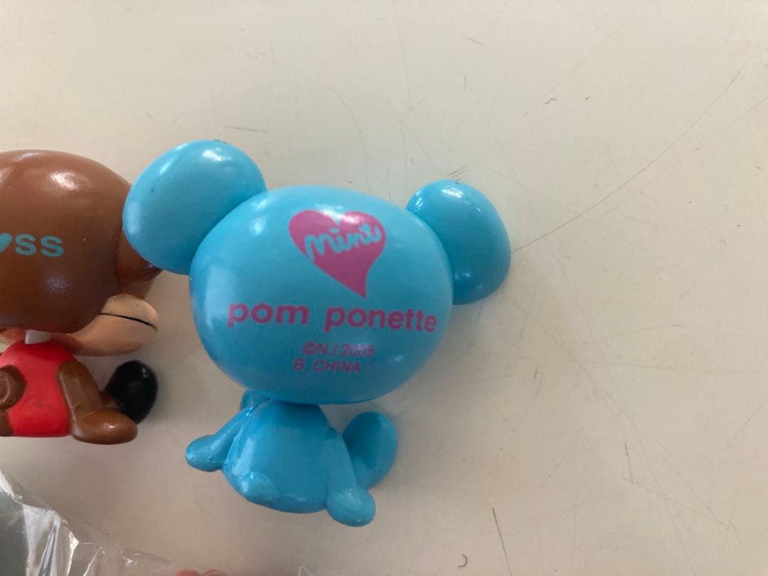 レア　ナルミヤ 首振りマスコット　フィギュア