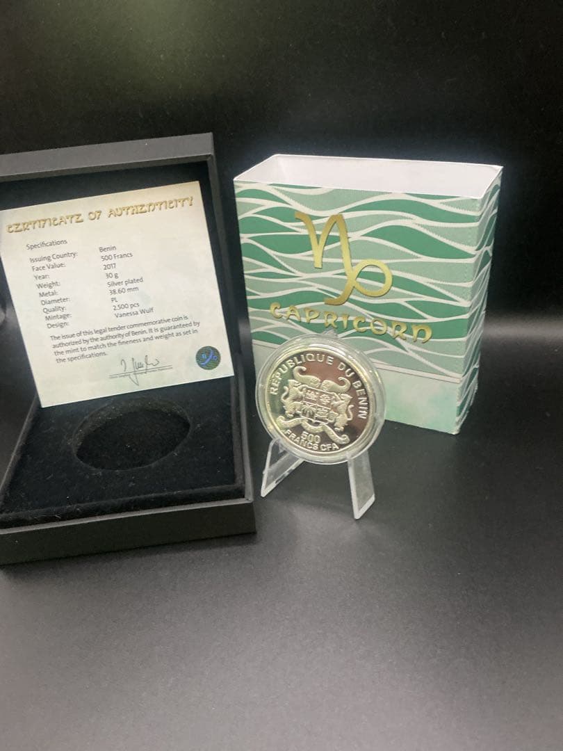 ミュシャ × 黄道十二宮 ― 山羊座、Capricornus　銀メッキ付き白銅貨