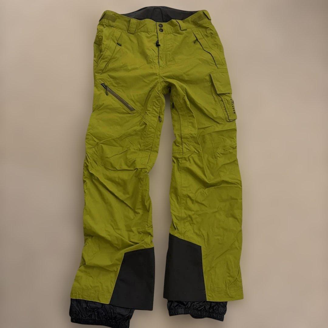 ⭐︎お値下げ⭐︎ マウンテンハードウェア　上下セット　スノーウェア　Lサイズ