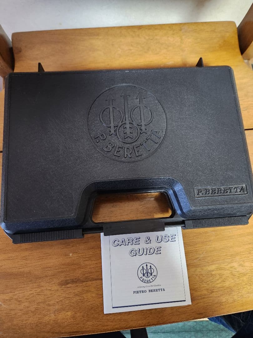 KSC M9　ヘビーウエイトモデル　実物ケース、usグリップ