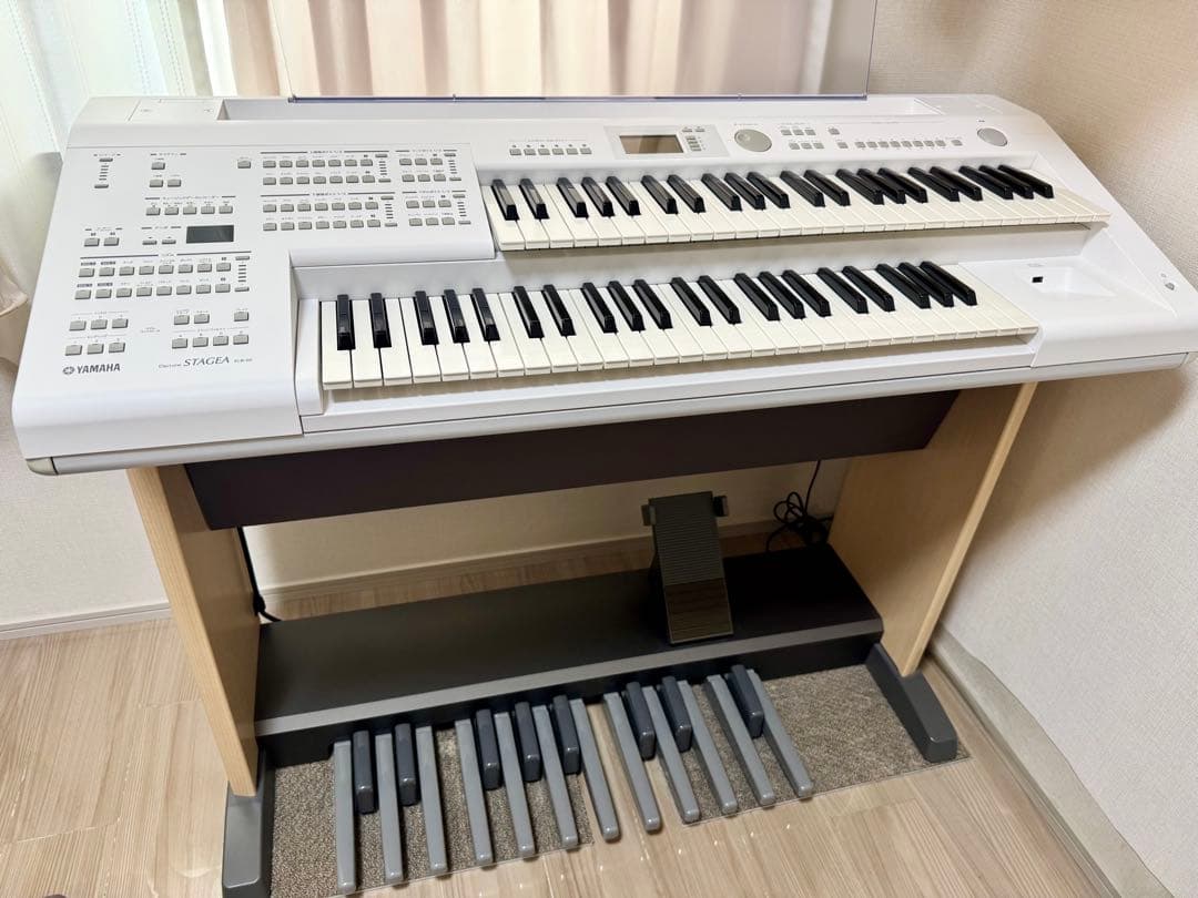 【匿名配送・送料込み】YAMAHA STAGEA ELB-02 ヘッドフォン付き