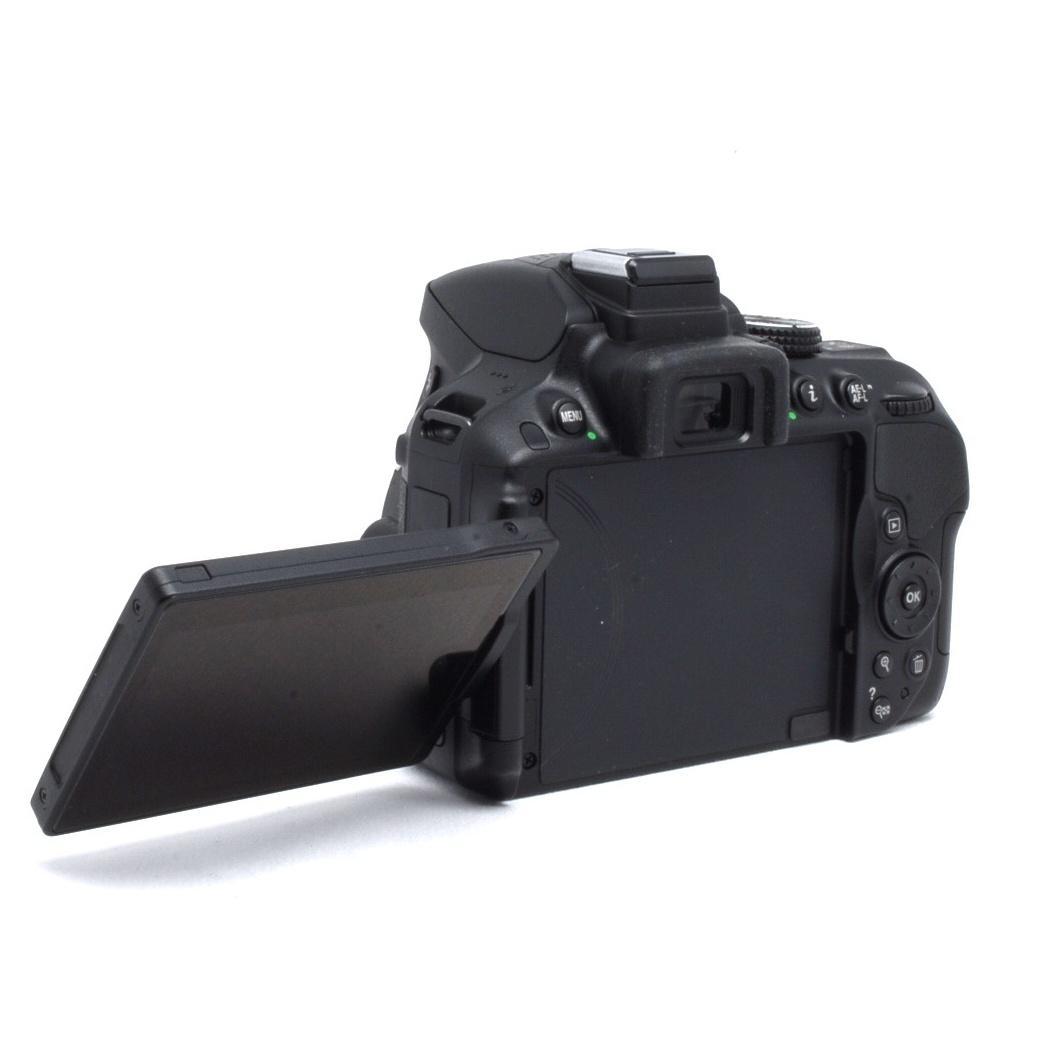 ★ショット数、外観新品級★Wi-Fi搭載★自撮り可能★Nikon D5300★