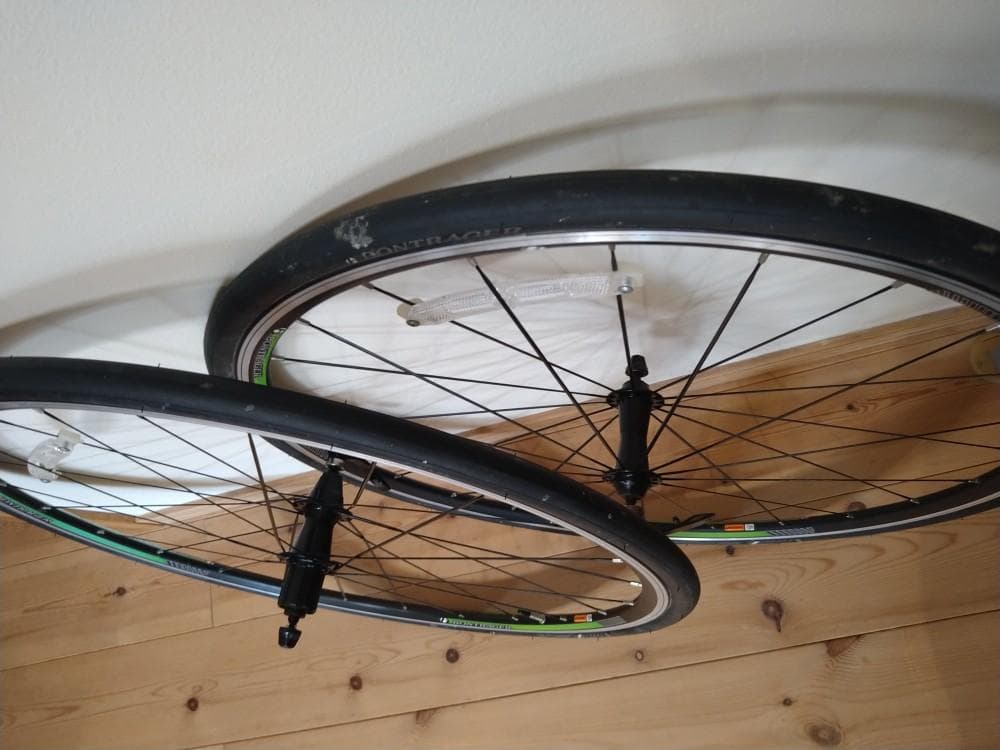 ボントレガーロードホイール　タイヤ付き　完成車外し　１０速