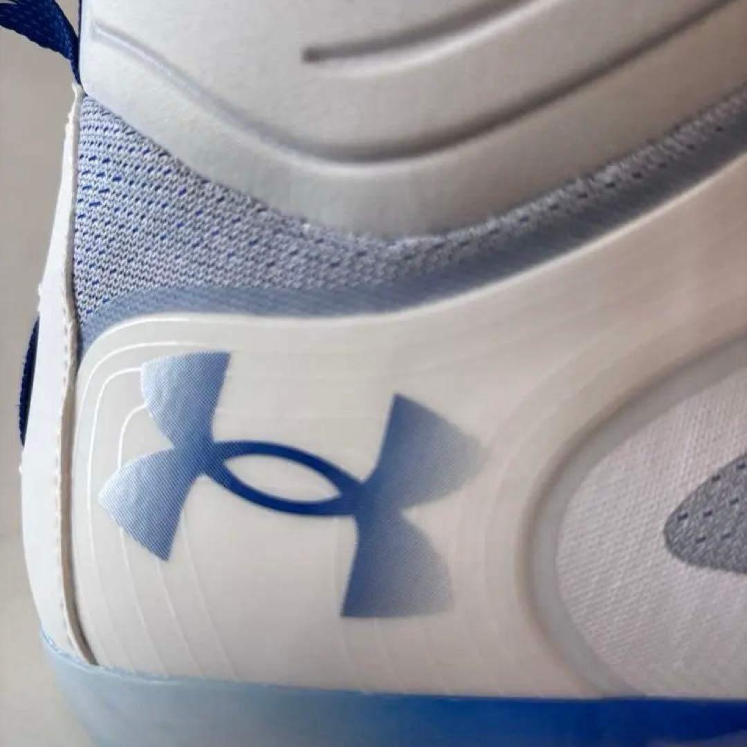 Under Armour スパイクハイカットホワイト/ブルー