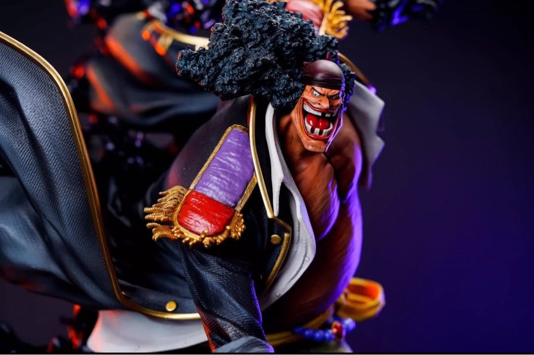 ワンピース　エース　戦う　黒ひげ　ガレージキット　フィギュア　完成品