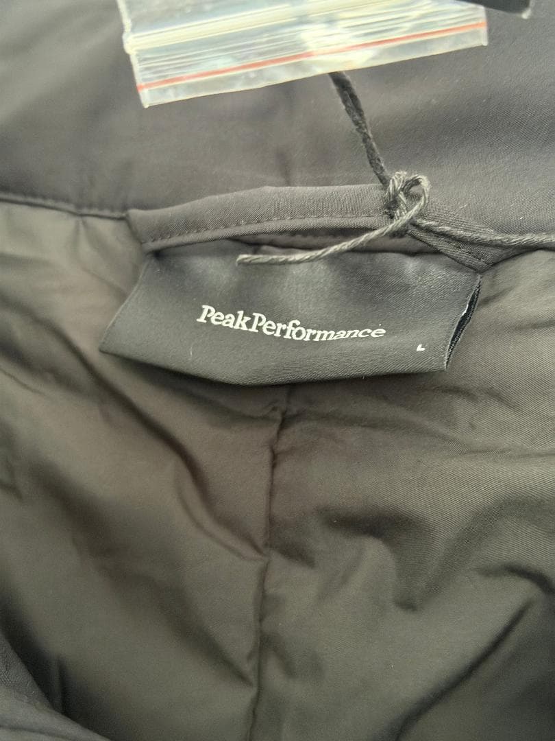 【未使用タグ付き】Peak Performance スキーパンツ 女L 男M