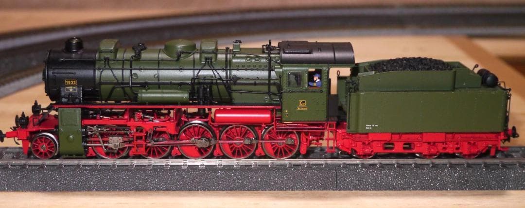 HOゲージ Rivarossi 蒸気機関車 BR58 (DCC,AC仕様)