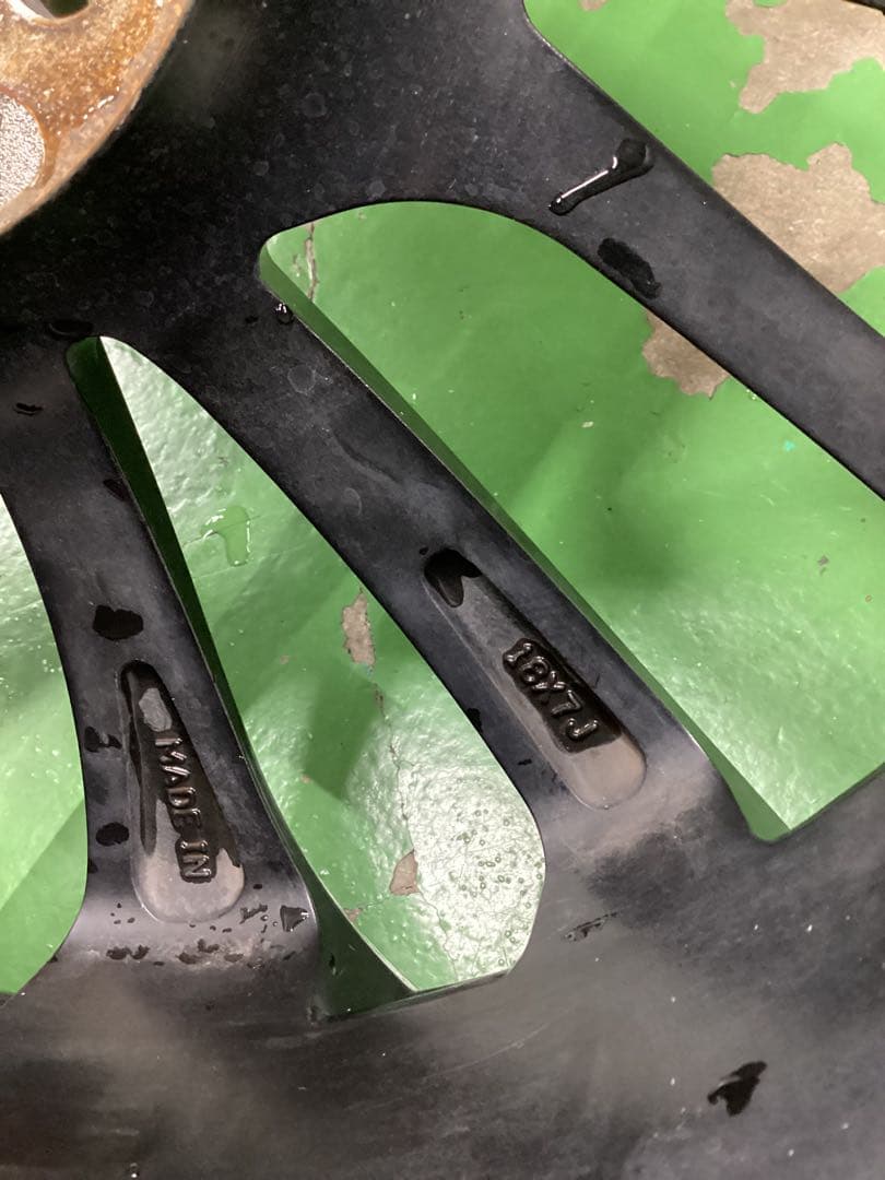 清道　中古レオニスVT 18インチセット　レヴォーグ、オデッセイ等