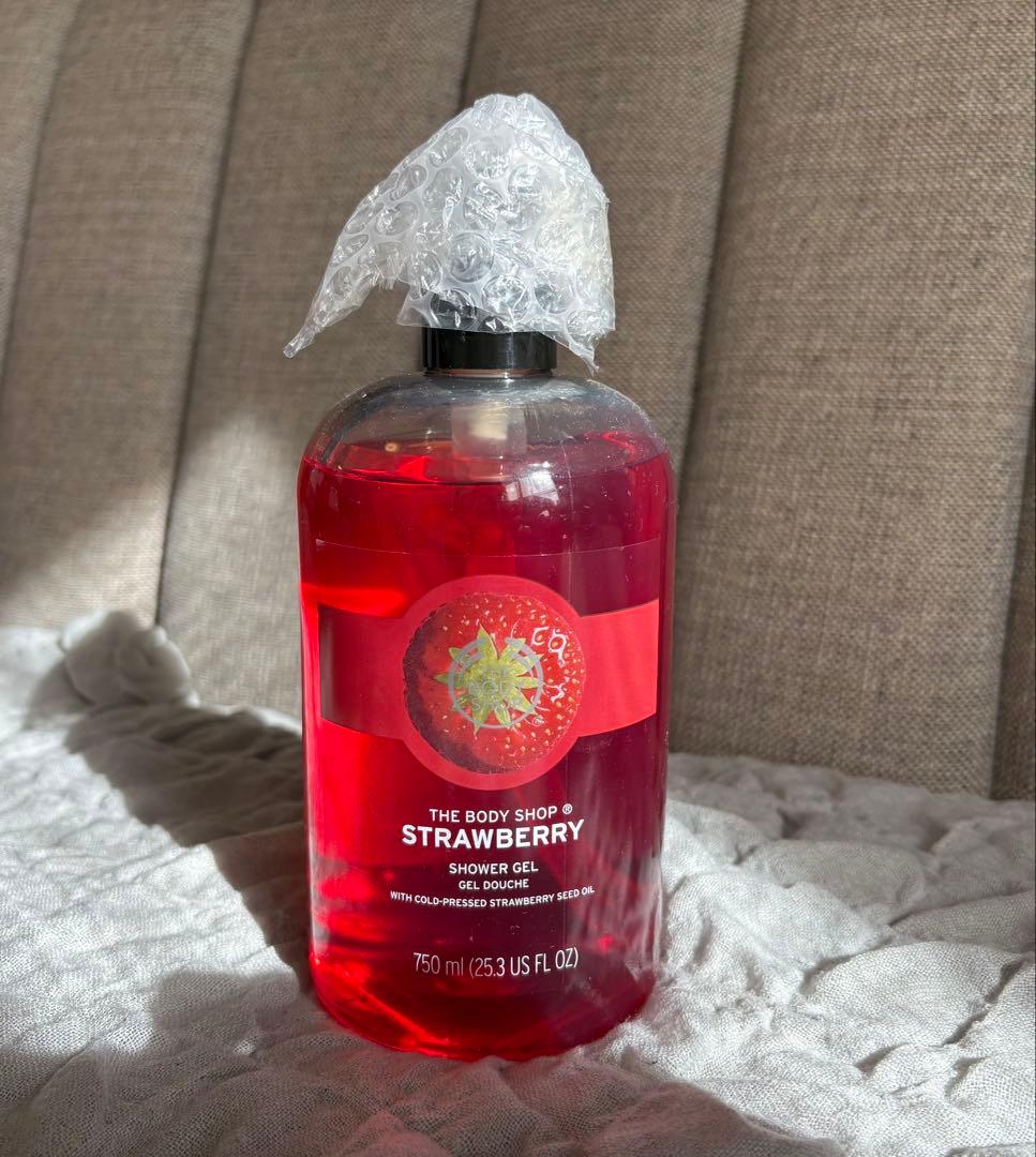未使用ザボディショップ ストロベリー シャワージェル 750mlボディソープ
