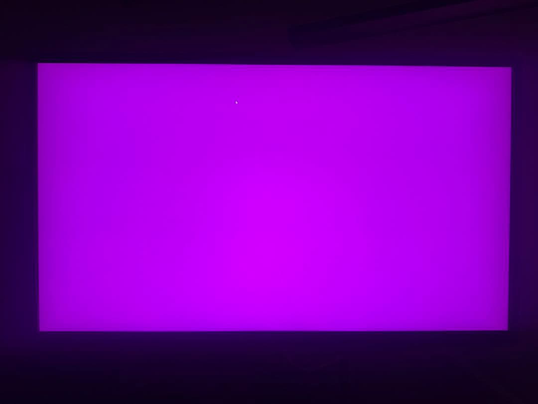 LG 4k 27UL500-W 27インチ　無スタッド