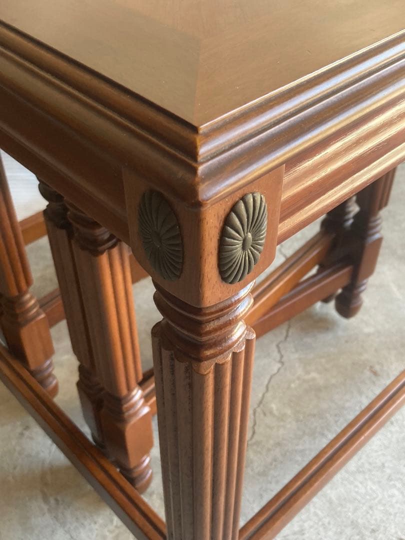 家具 Antique nesting tables nest of table