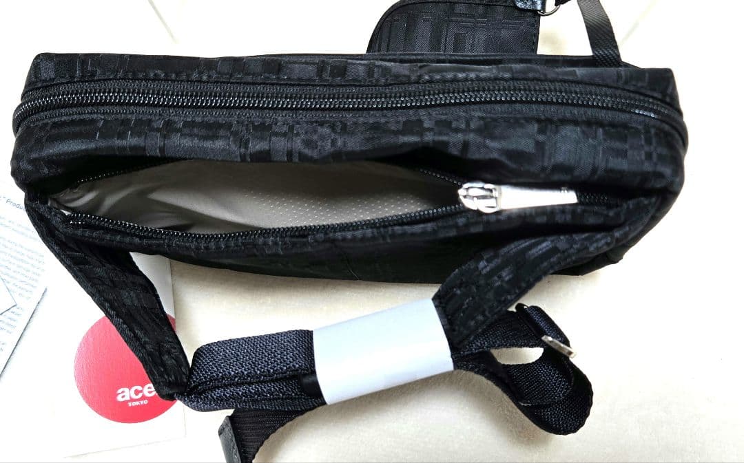 タグ付き新品　ace. エース　ウエストポーチ