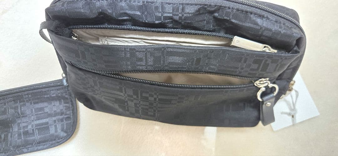 タグ付き新品　ace. エース　ウエストポーチ