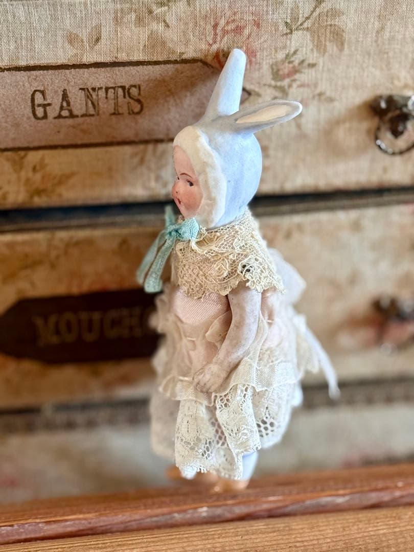 アンティーク　水色うさぎさん　ミニョネット　ドール　オールビスク
